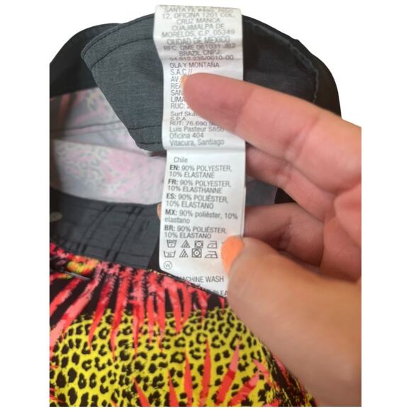 Quiksilver Highline bright leopard leaf print board shorts 28/14 XS - Picture 7 of 8